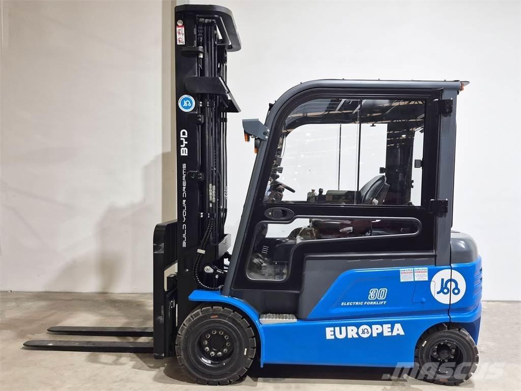 BYD ECB30C バッテリーフォークリフト