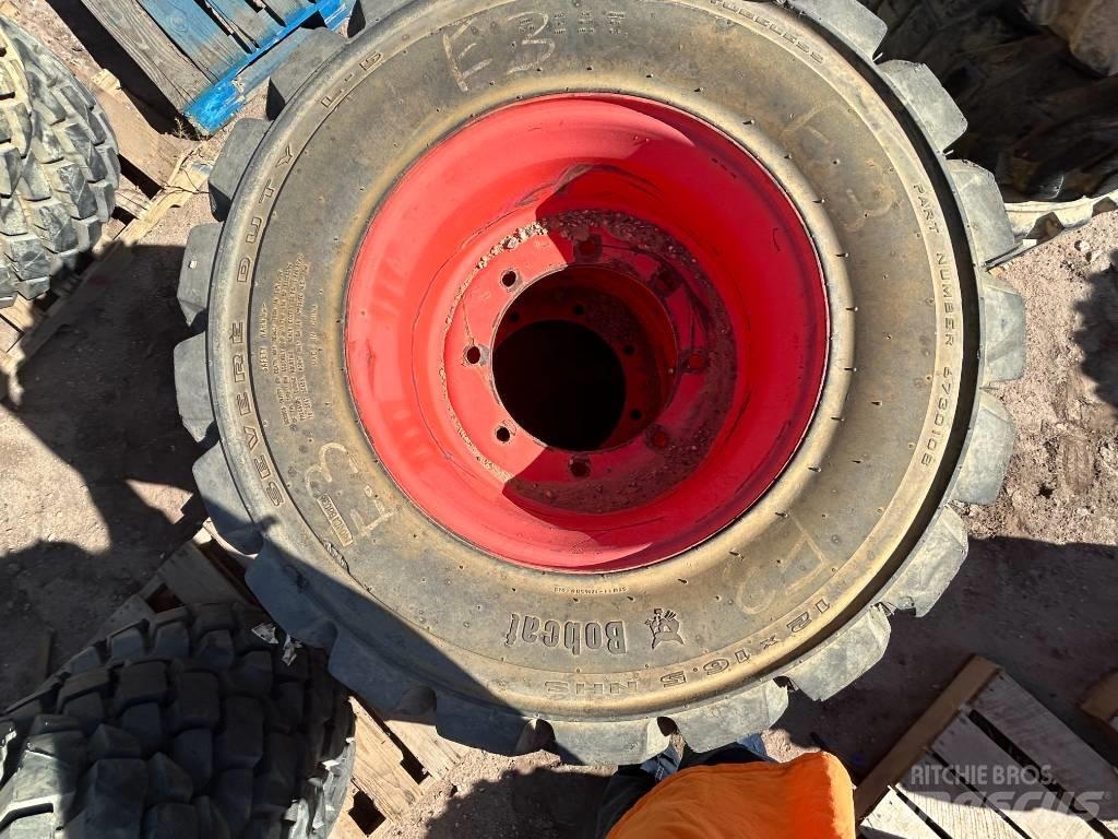 Bobcat 12x16.5 Tires タイヤ、ホイル、リム
