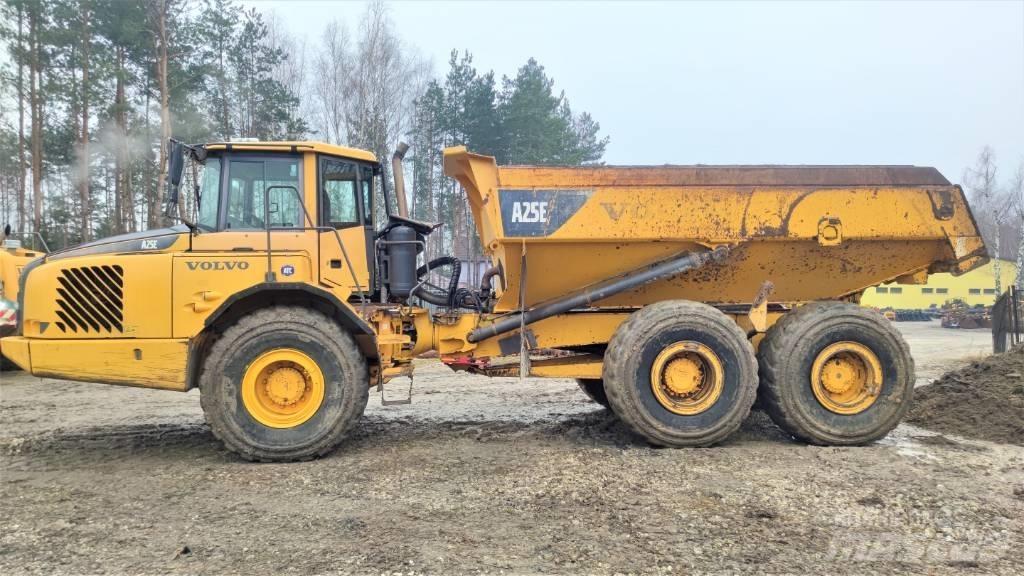 Volvo A 25 E アーティキュレート式ダンプトラック