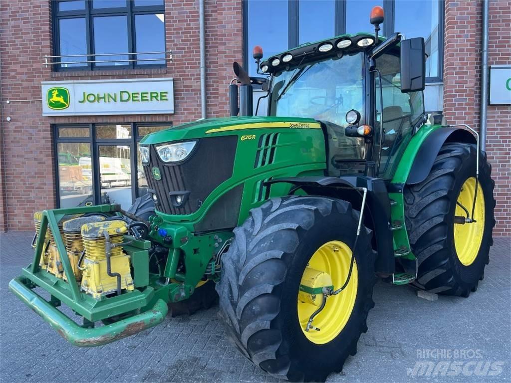 John Deere 6215R トラクター