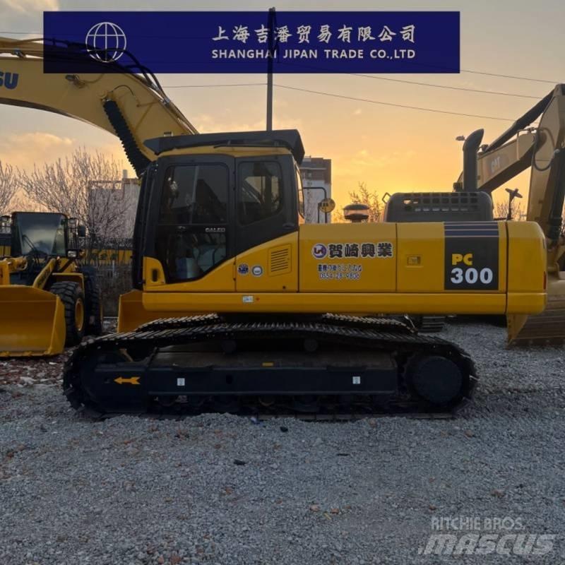 Komatsu PC 300 大型油圧ショベル12t以上（パワーショベル・ユンボ）