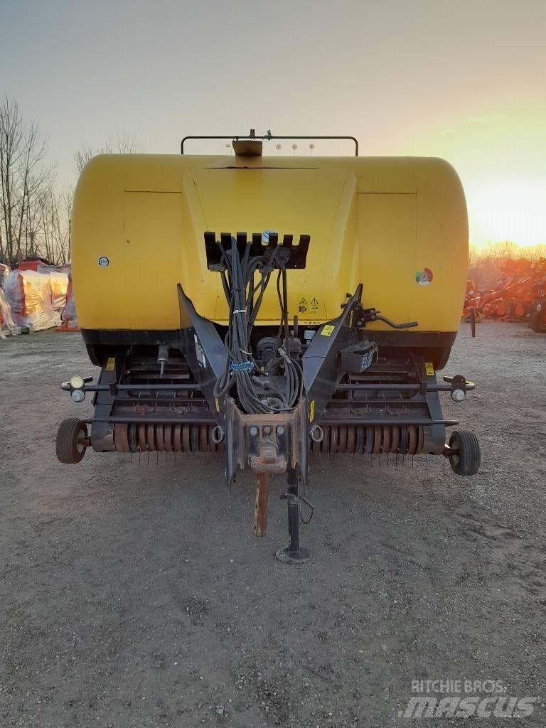 New Holland BB 9080 ラウンドベーラー