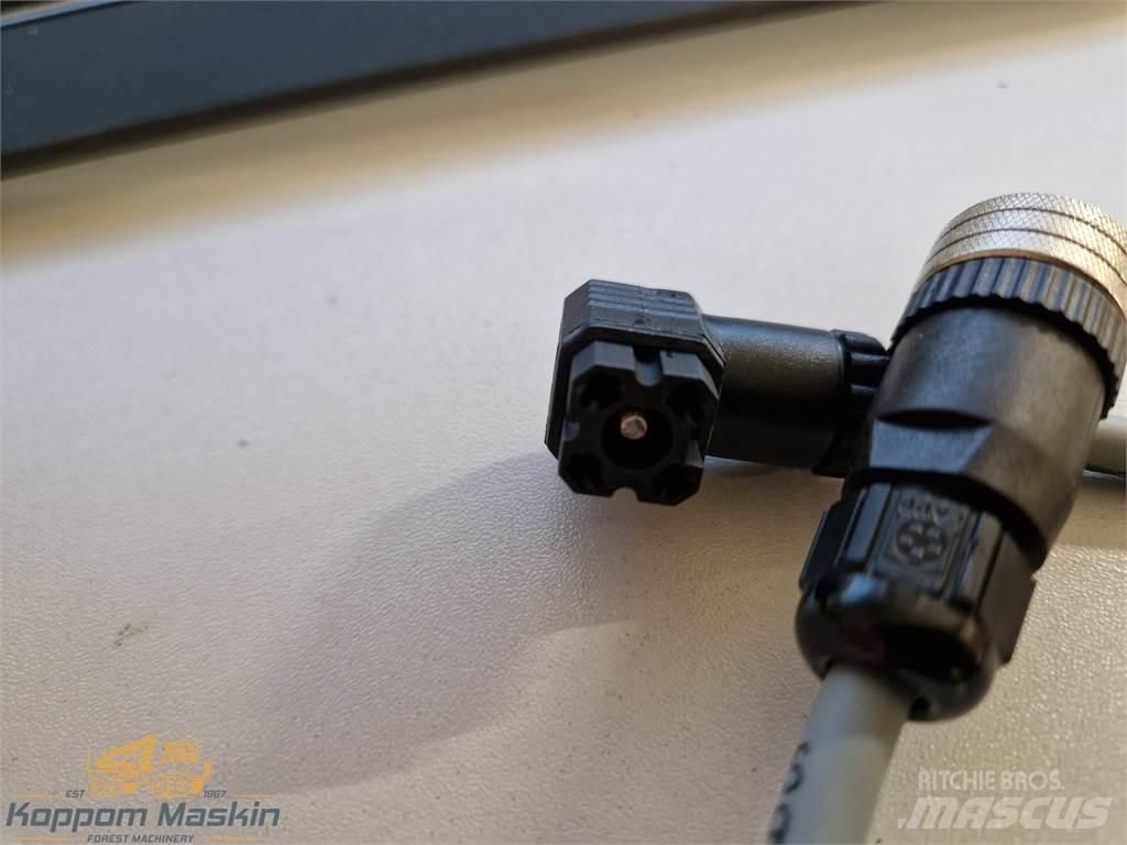 Rottne 401-22271 電子機器