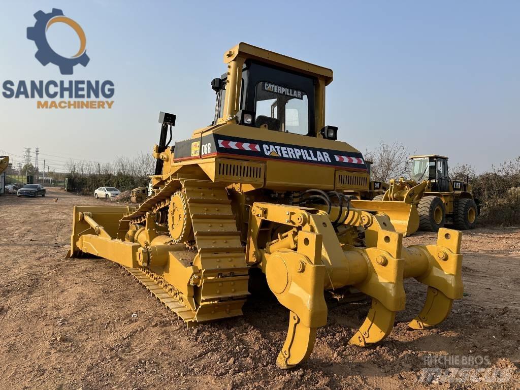 CAT D8R ブルドーザー