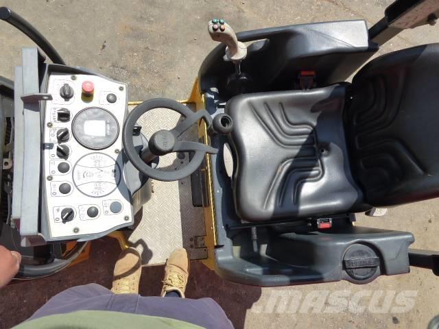 Bomag BW 80 AD-5 タンデムローラ