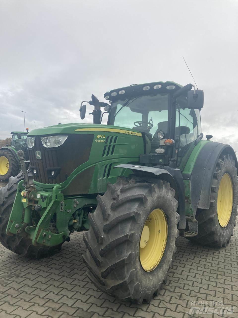 John Deere 6170R トラクター