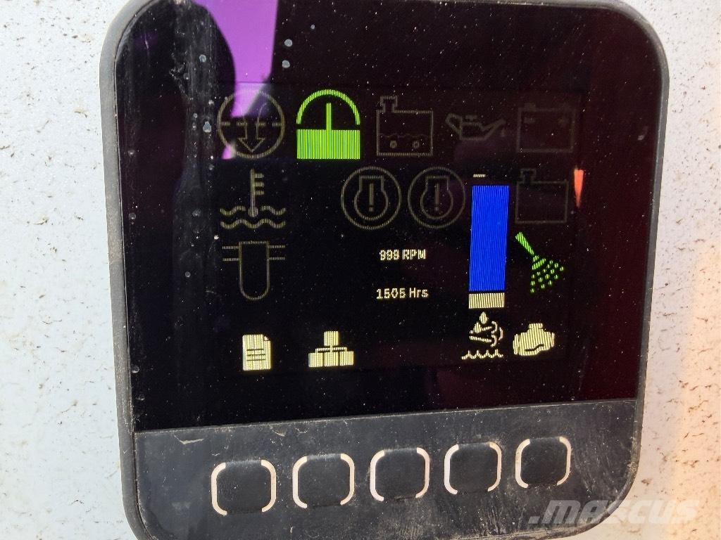 Terex Finlay 674 自走式スクリーン