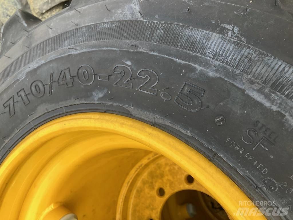 Nokian 710/40-22,5 タイヤ、ホイル、リム