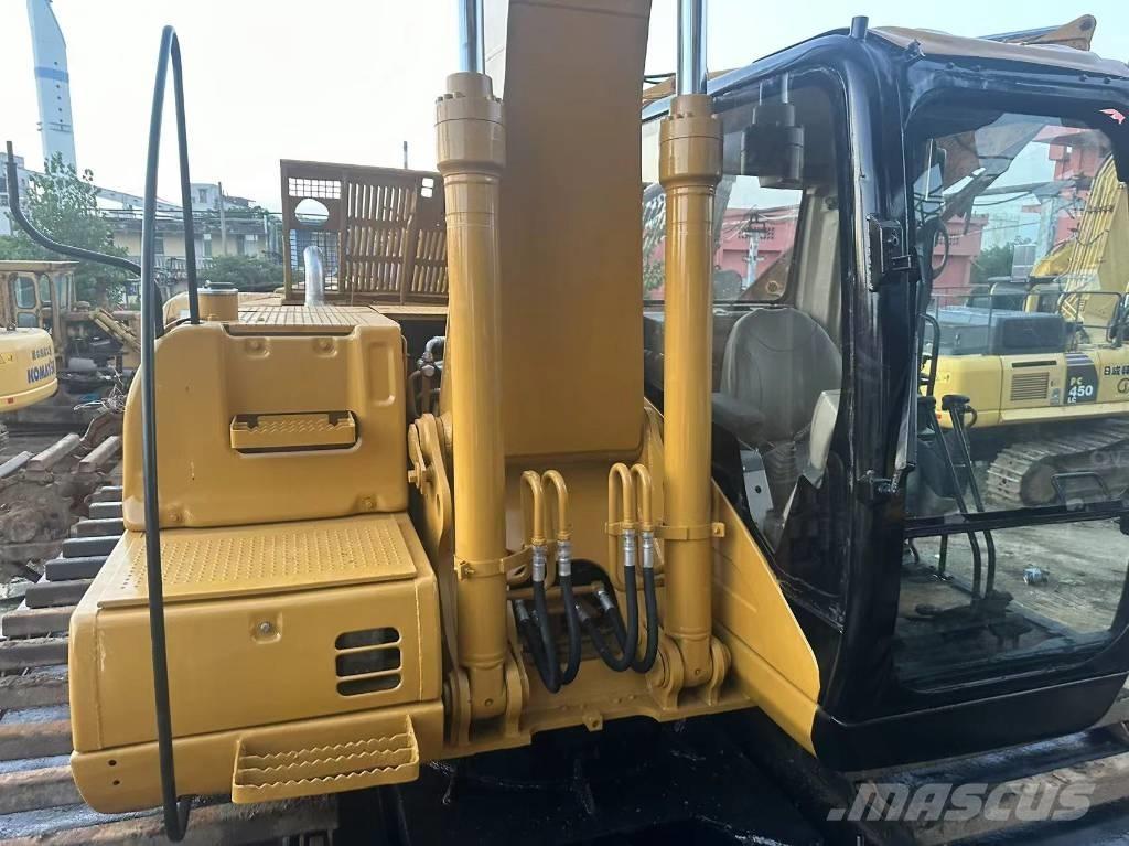 CAT 320 C 水陸両用油圧ショベル、ユンボ