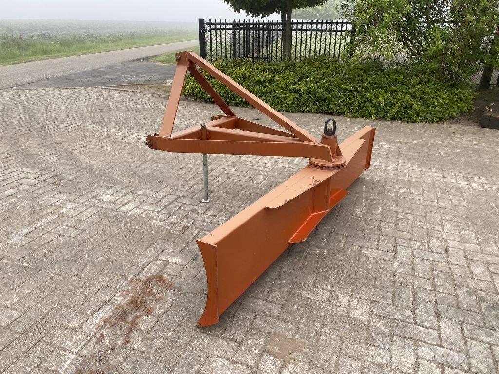  Grondschuif 2.5 M 道路用レーキ