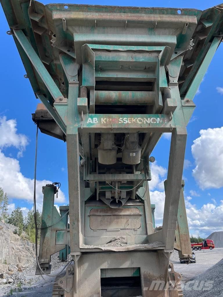 Sandvik 1211 自走式クラッシャー
