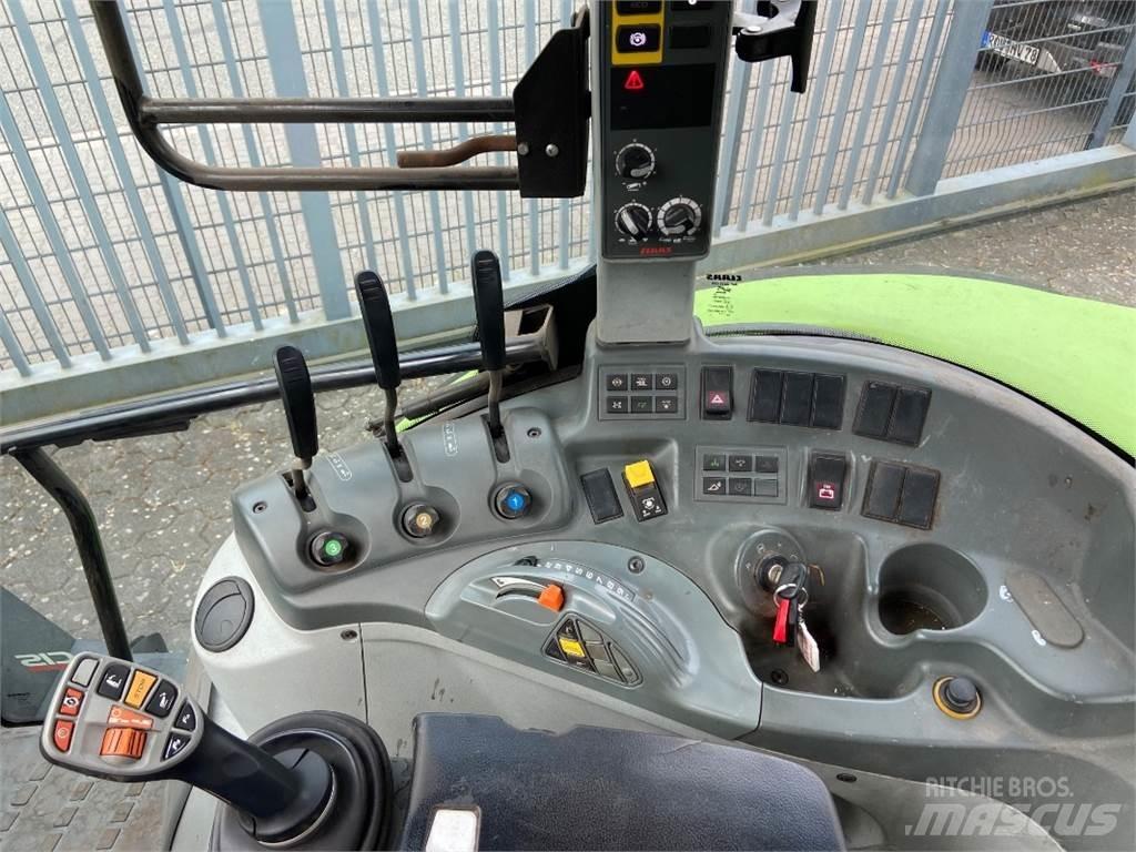 CLAAS Arion 440 トラクター