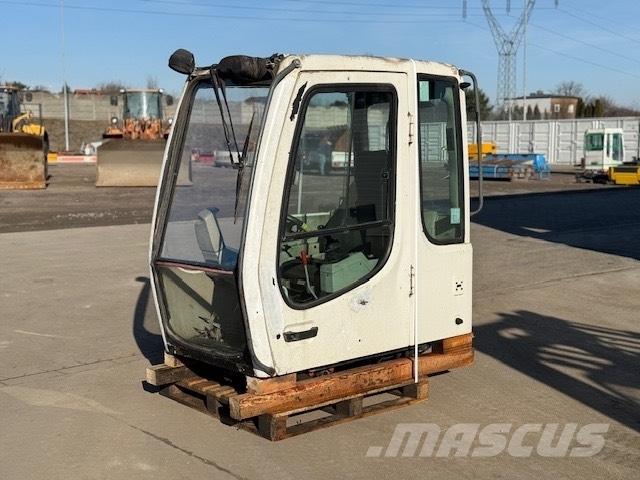 Liebherr A 924 C CAB キャビン及び内装