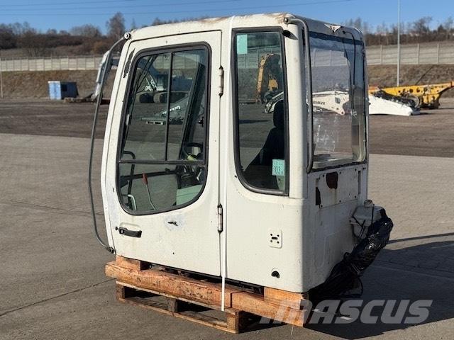 Liebherr A 924 C CAB キャビン及び内装