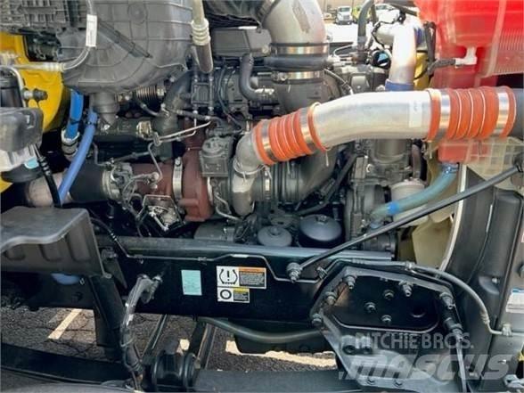 Peterbilt 579 中古トラクターヘッド | トレーラーヘッド