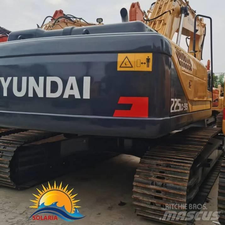 Hyundai 225lc-9s 大型油圧ショベル12t以上（パワーショベル・ユンボ）