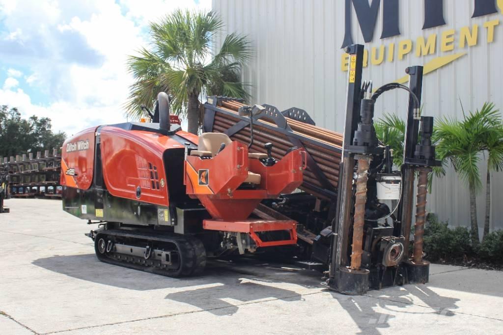 Ditch Witch JT25 水平掘削リグ