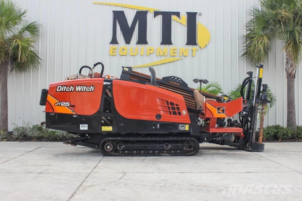Ditch Witch JT25 水平掘削リグ