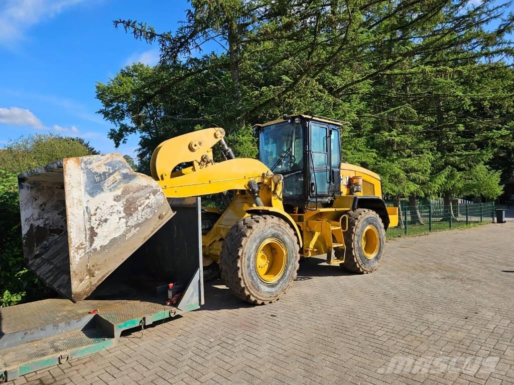 CAT 930 M ホイールローダー・タイヤショベル