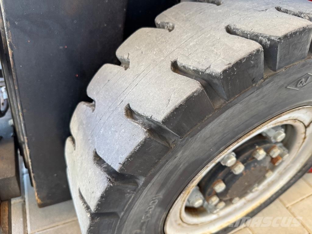 Manitou MI 25 ディーゼル・軽油