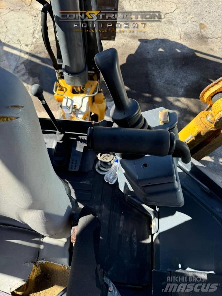DEERE 310SK バックホーローダー