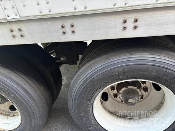 Wabash DRY VAN ボックスボディートレーラー