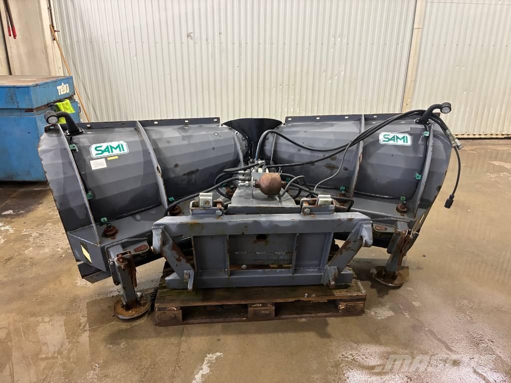 Sami VM 2400 スノーグルーマー