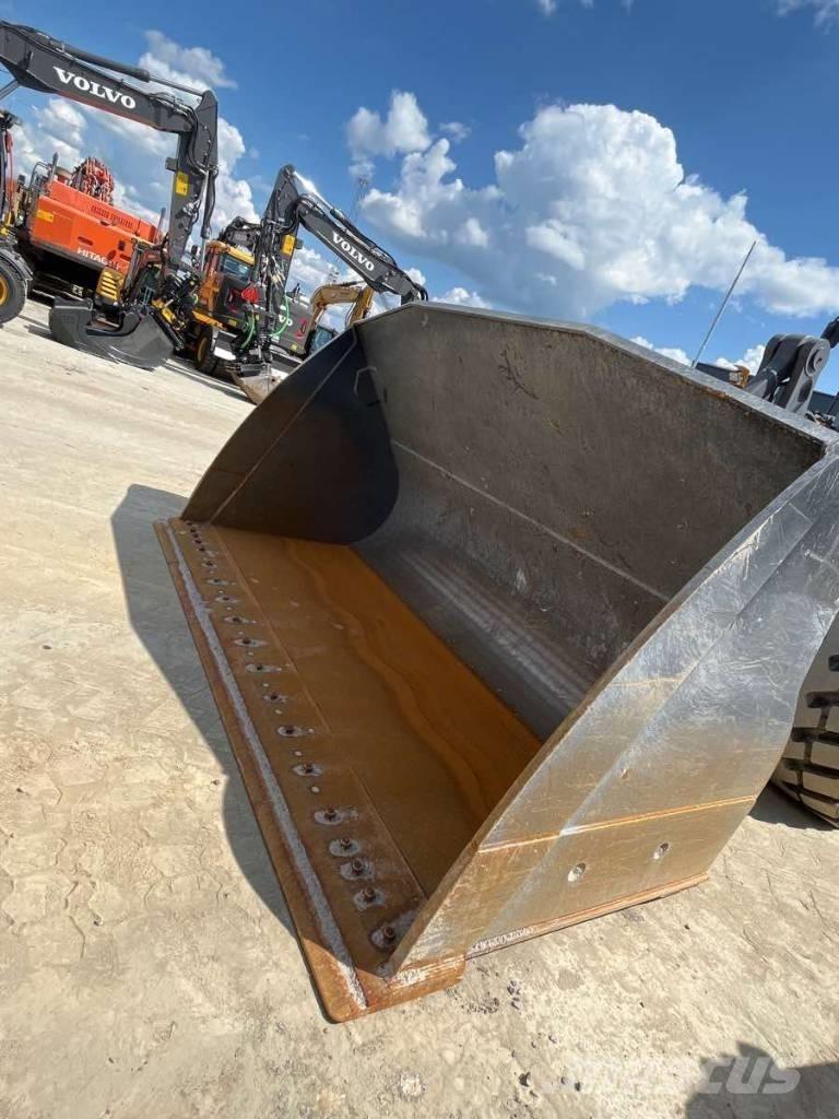 Volvo L 220 H ホイールローダー・タイヤショベル