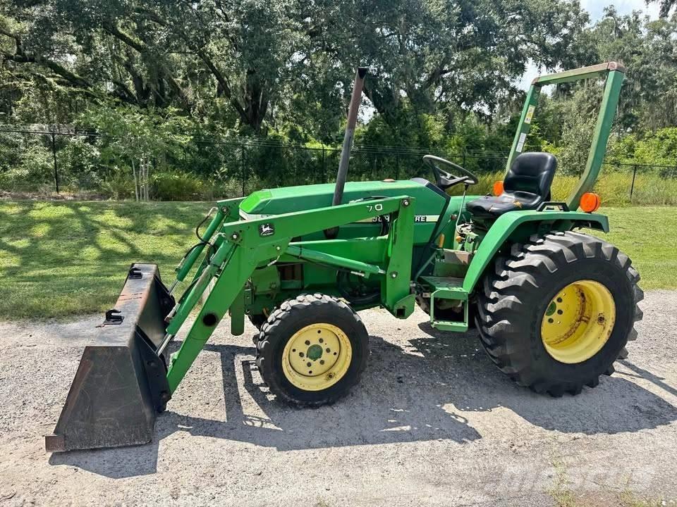 John Deere 790 トラクター
