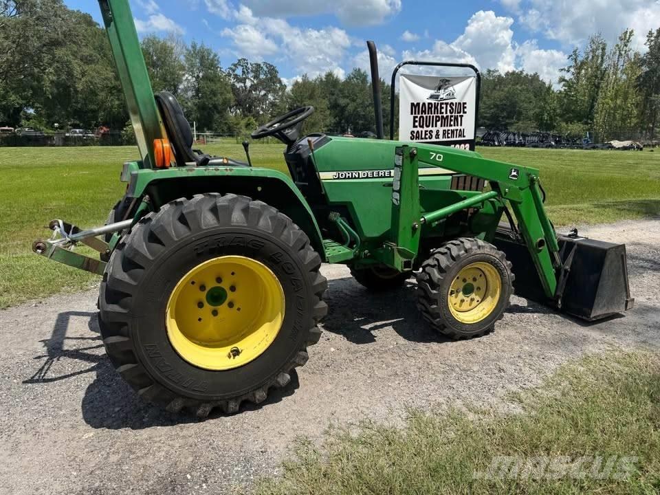 John Deere 790 トラクター