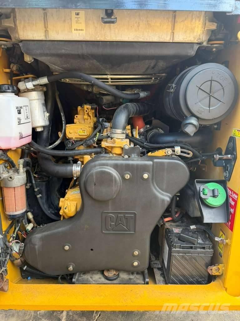 CAT 299 D XHP スキッドステアローダー