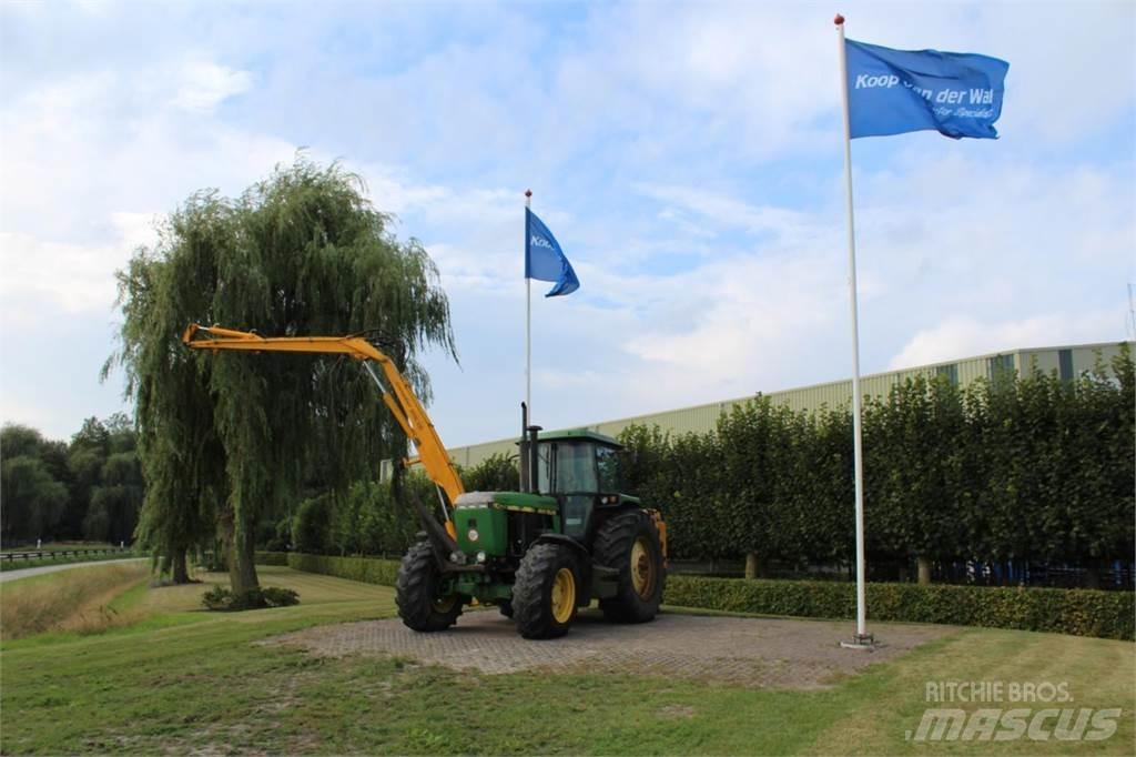 John Deere 4055 トラクター