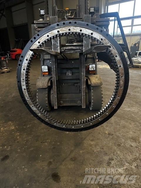 CAT M 316 BEARING シャーシ及びサスペンション