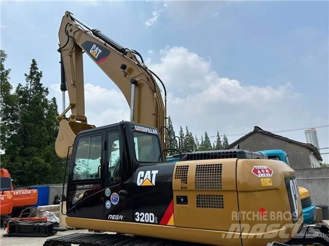 CAT 320 D 大型油圧ショベル12t以上（パワーショベル・ユンボ）