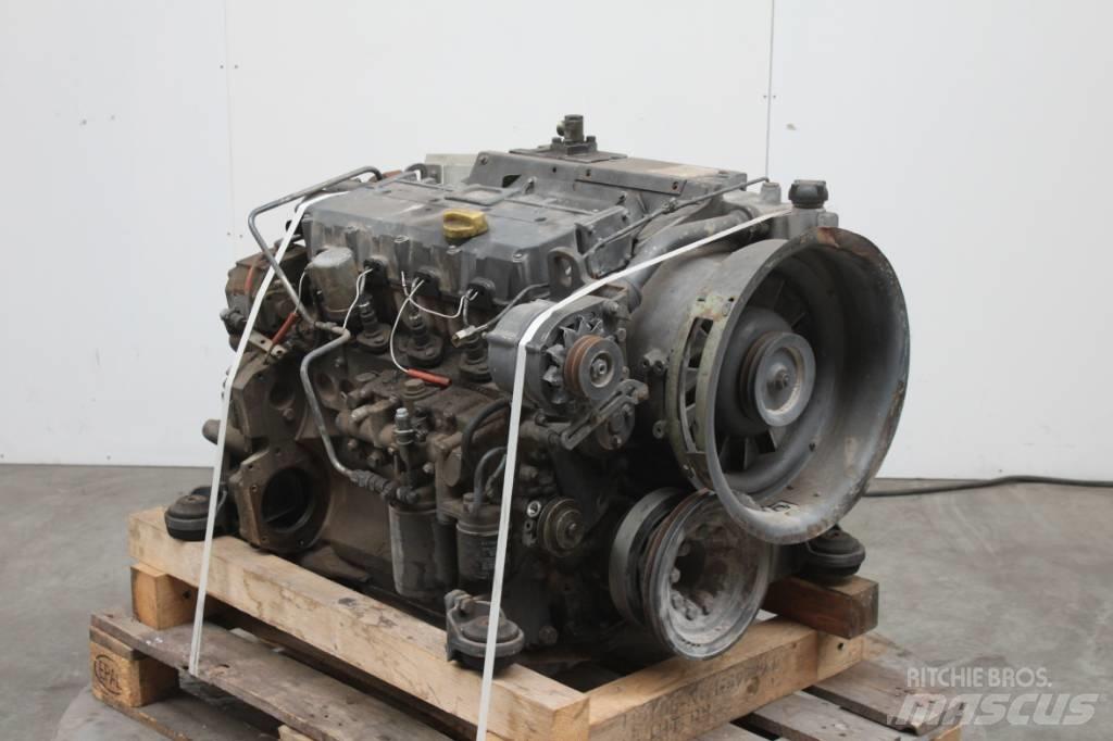 Deutz BF4M1012 エンジン