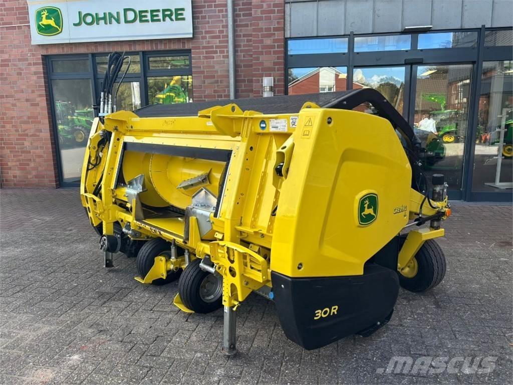 John Deere 30R 牧草機械用アクセサリー
