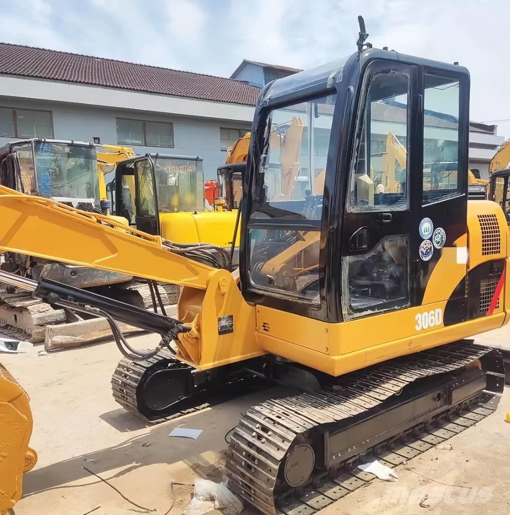 CAT 306 D ミニ油圧ショベル 7t以下（ミニユンボ・ミニディガー）