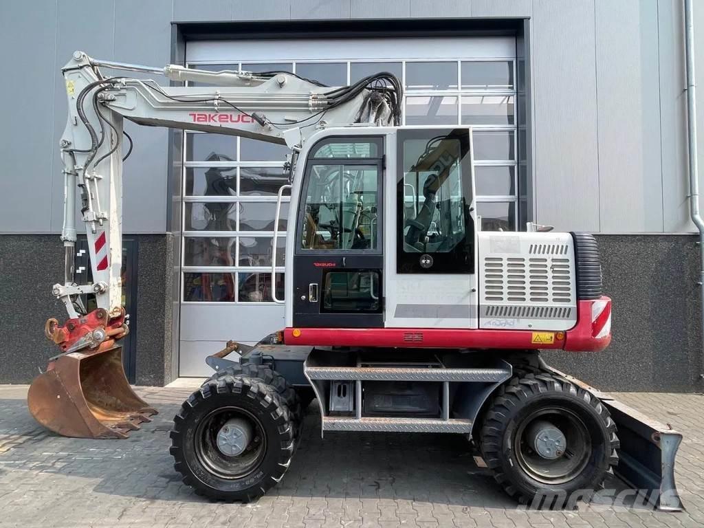 Takeuchi TB1160W ホイール式油圧ショベル（パワーショベル・ユンボ・バックホー）