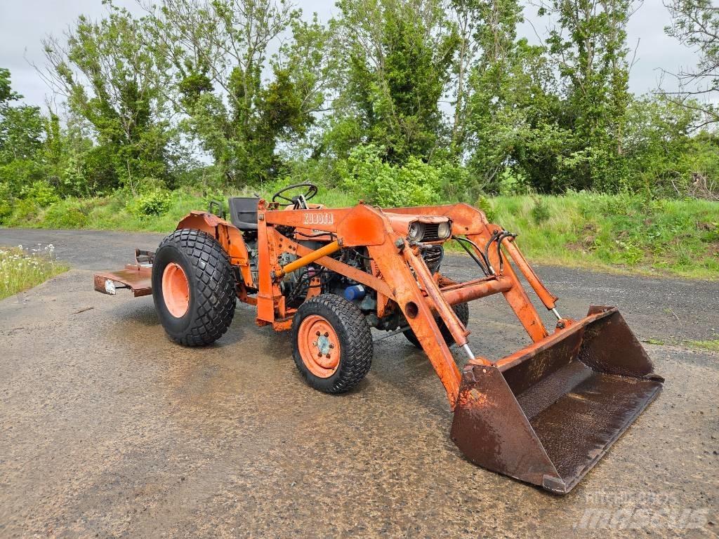 Kubota L 235 コンパクトトラクター