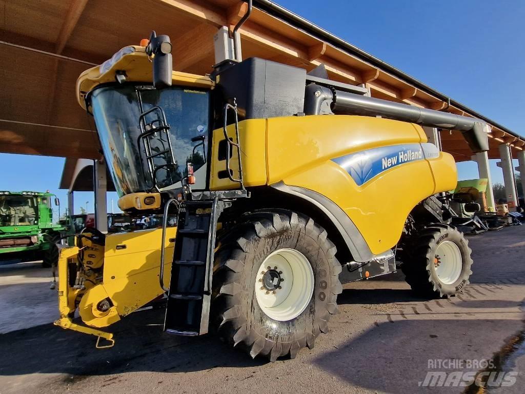 New Holland CR 9060 コンバイン