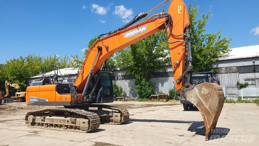 Doosan DX 255 LC-5 大型油圧ショベル12t以上（パワーショベル・ユンボ）