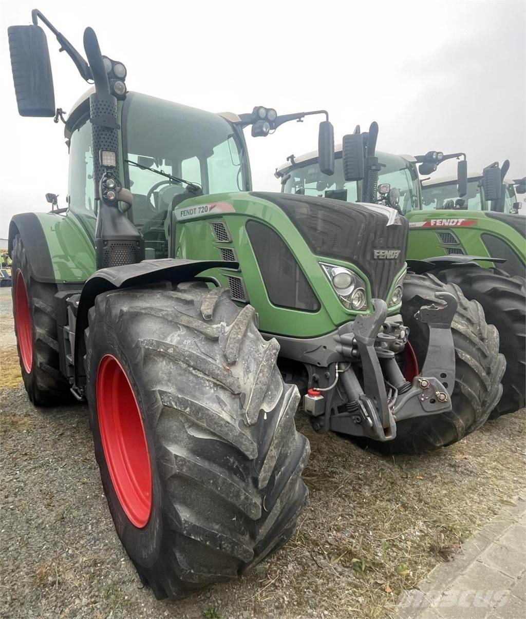 Fendt 820 Vario トラクター