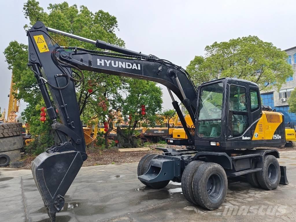 Hyundai R 150 W タワークレーン