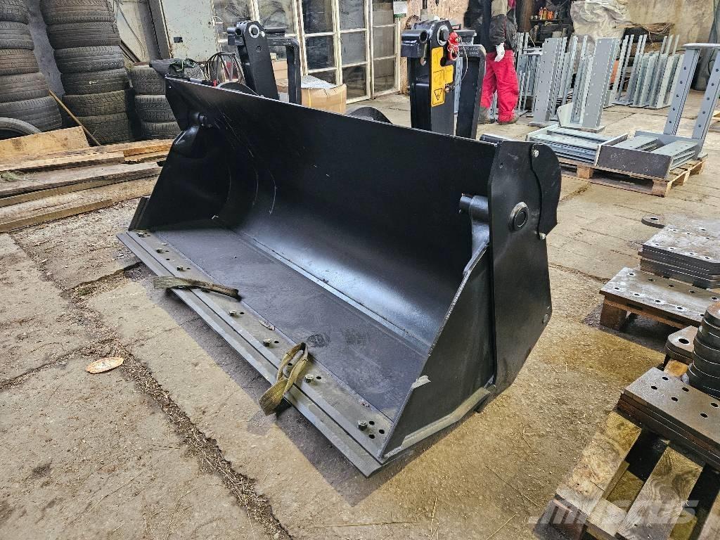 JCB 4 CX バケット