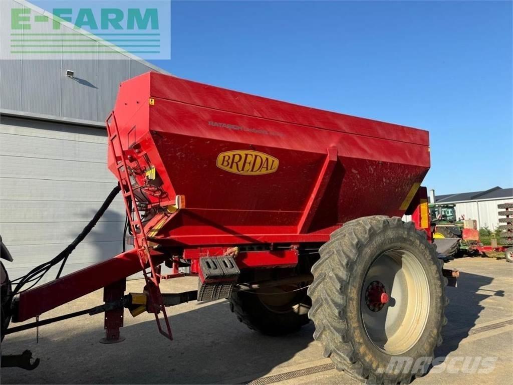 Bredal K105LB ミネラル散布機
