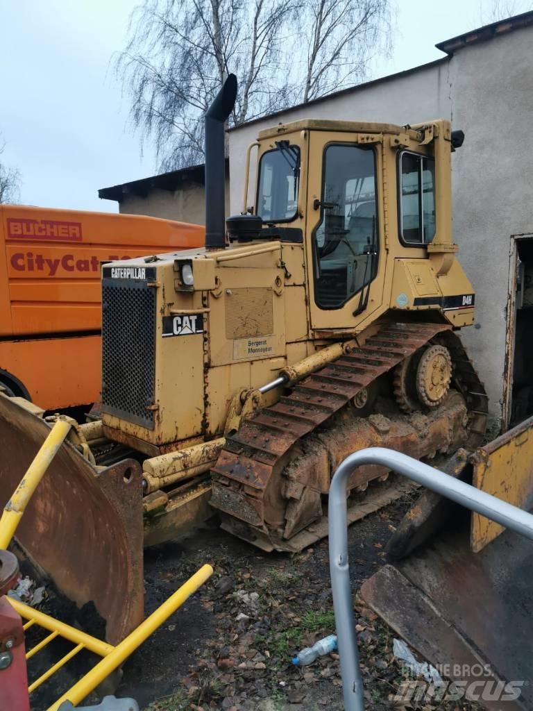 CAT D 4 H ブルドーザー