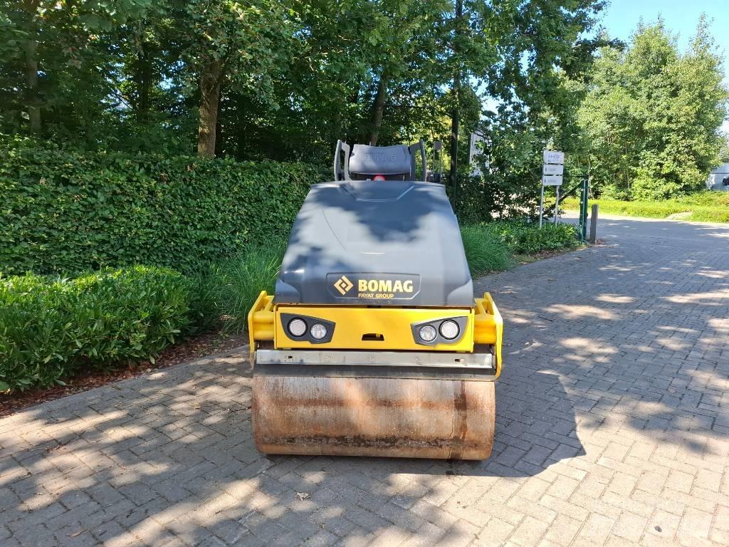 Bomag BW 120 AC-5 コンバインドローラ