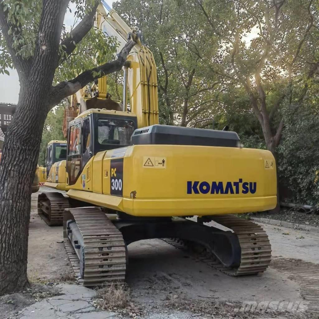 Komatsu PC 300 大型油圧ショベル12t以上（パワーショベル・ユンボ）
