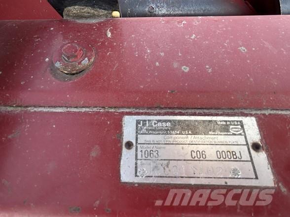 Case IH 1063 コンバイン・ハーベスター・ヘッド