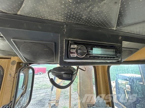 CAT D8N ブルドーザー